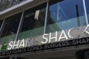 SHAKE☆SHACK外観